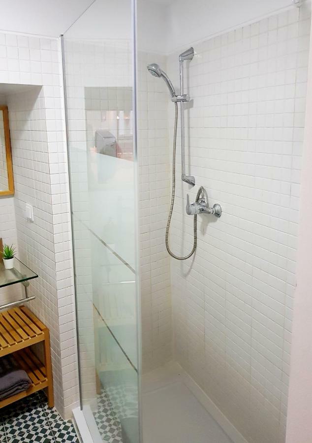 * 5 Star Apartment In Historic District * Walk 2 Alfama! Lisboa Eksteriør bilde